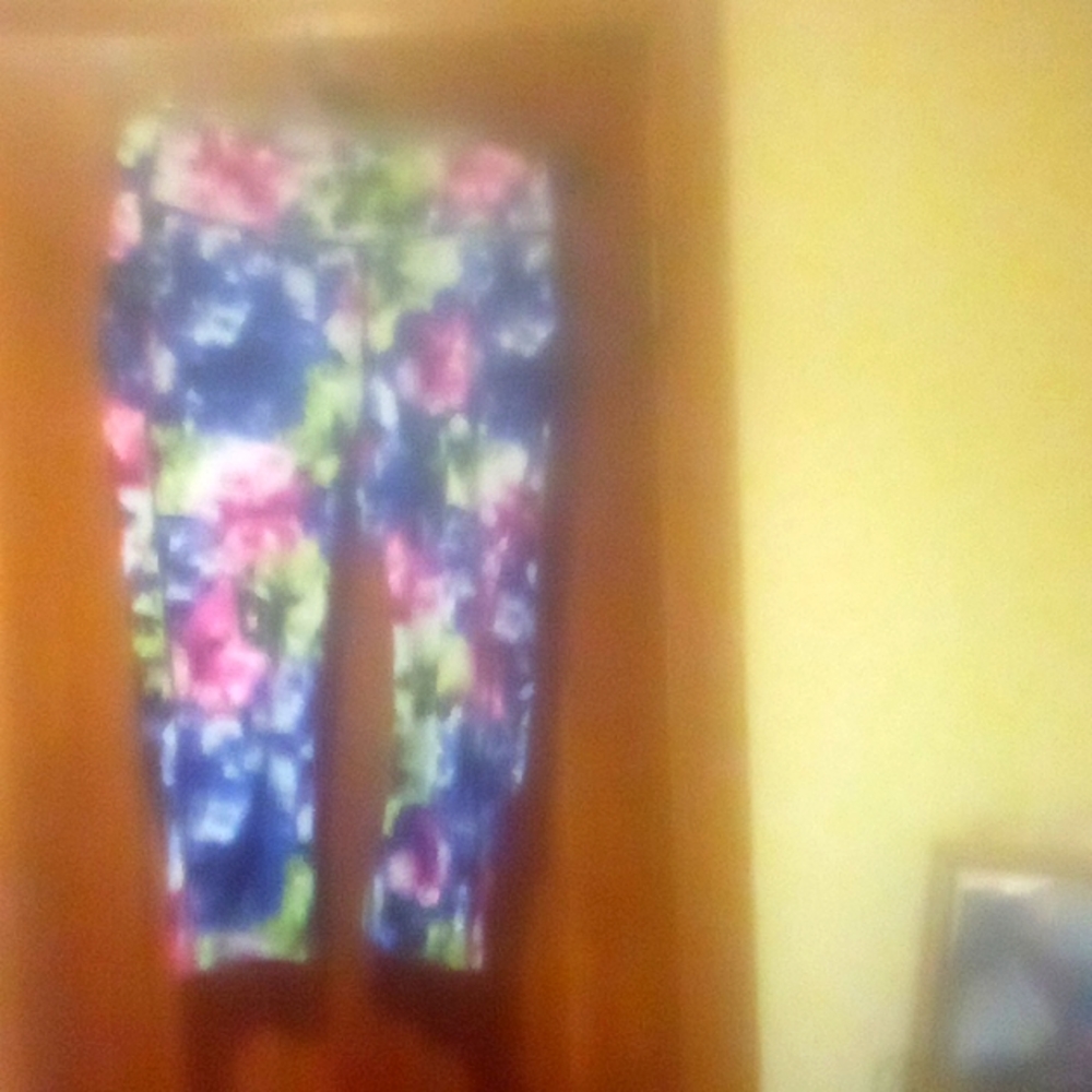 STRETCH FLORAL CROP PANT